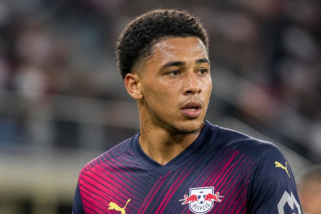 découvrez le portrait complet de diego moreira et suivez sa carrière prometteuse dans le monde du football.